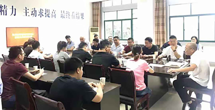 商业公司营业员走进友邦涤纶氨纶工厂旅行学习-合乐HL8