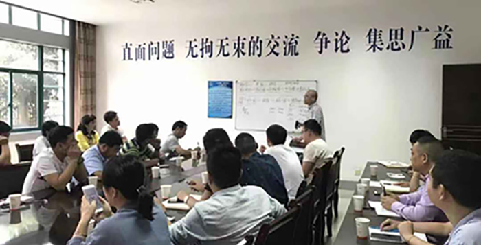 商业公司营业员走进友邦涤纶氨纶工厂旅行学习-合乐HL8