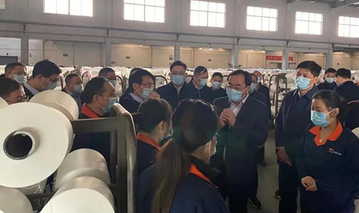 绍兴市委马卫光书记一行到集团下属友邦涤纶公司慰问留绍外地员工-合乐HL8